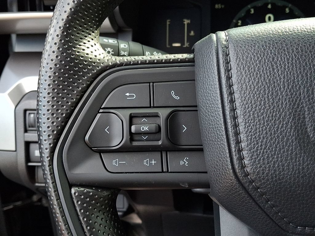 Certified 2026 Toyota Tacoma SR5 AWD/4WD image 22