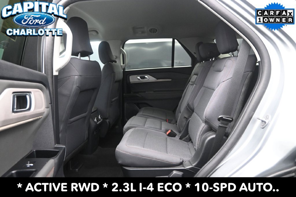 Used 2025 Ford Explorer Active RWD image 11