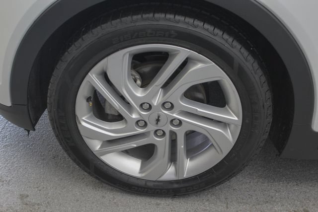 Used 2023 Chevrolet Bolt LT w/ Driver Confidence Package FWD image 14