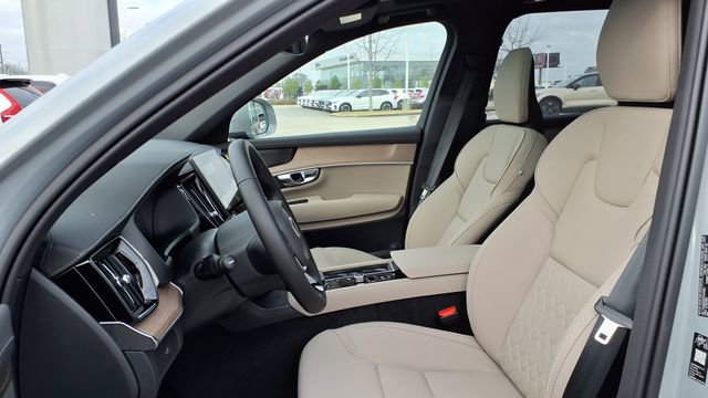 New 2026 Volvo XC90 B6 Plus w/ Protection Package Premier image 14