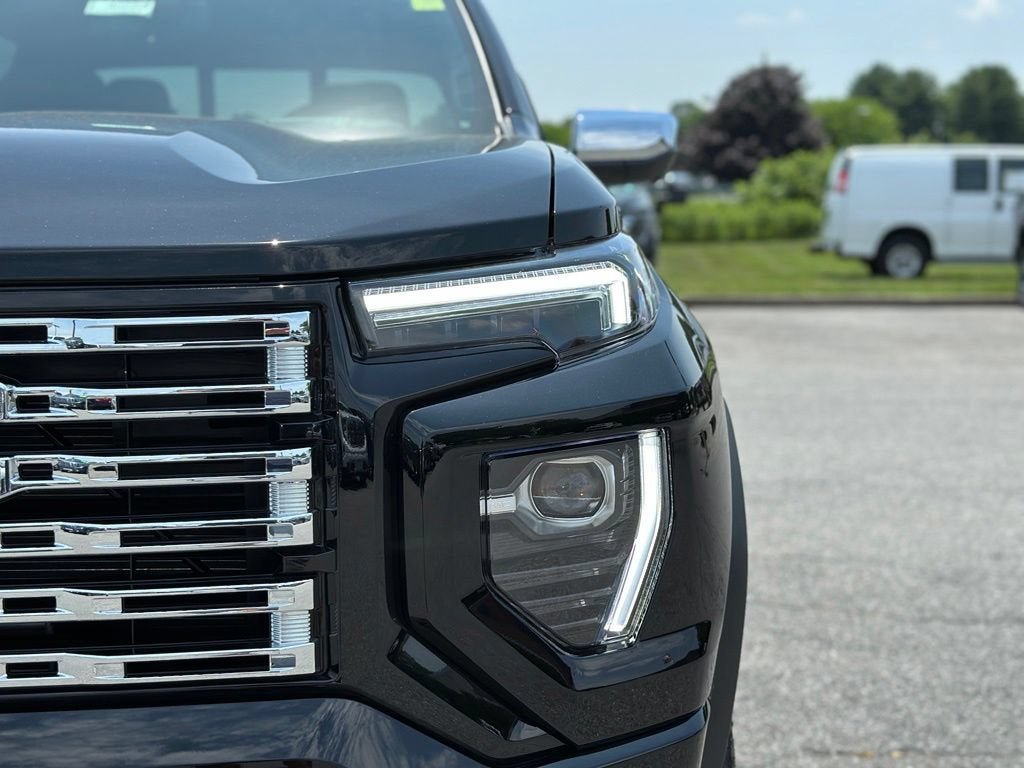 New 2026 GMC Canyon Denali w/ LPO, Denali Black Edition AWD/4WD image 38