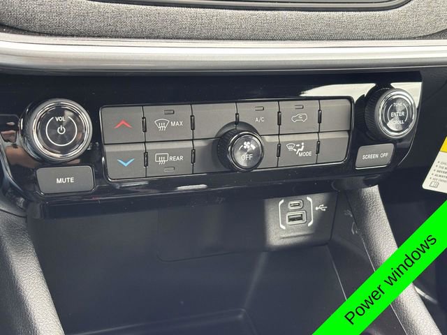 New 2026 Jeep Compass Latitude AWD/4WD image 21