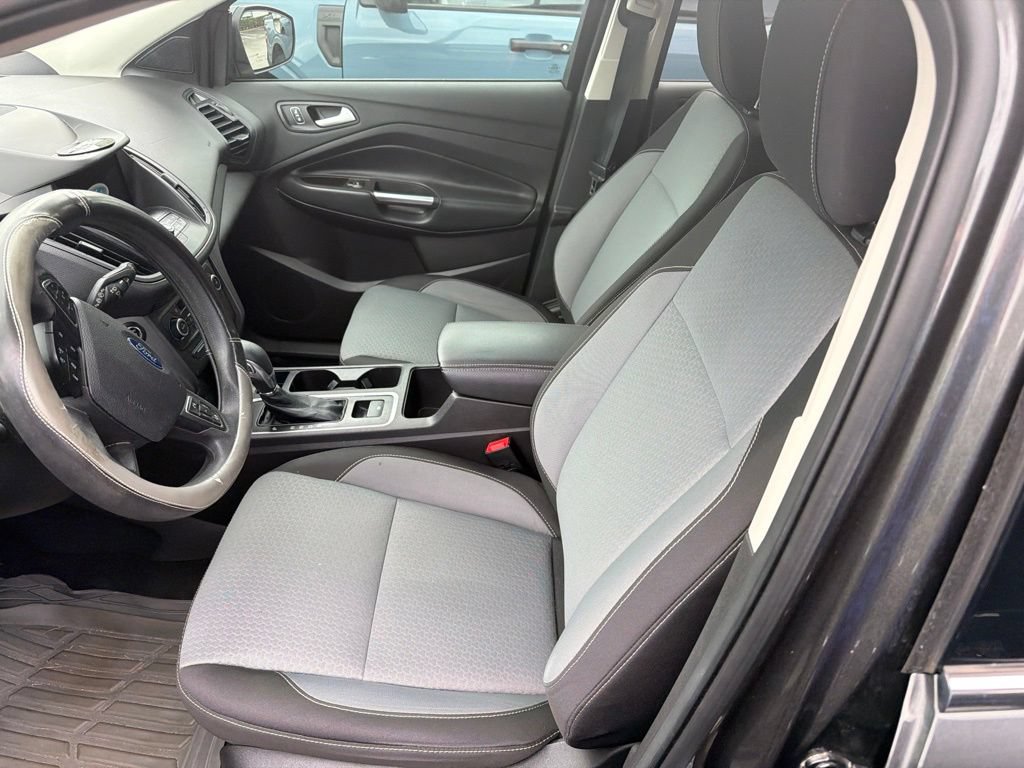 Used 2019 Ford Escape SE FWD image 12
