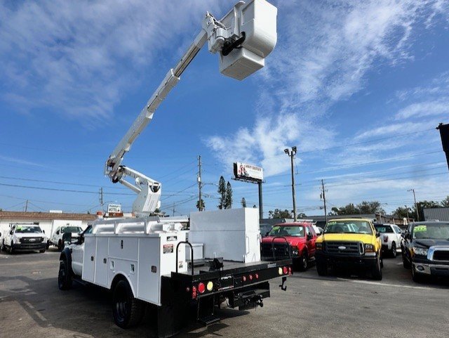 Used 2008 Ford F550 4x4 Regular Cab Super Duty image 8