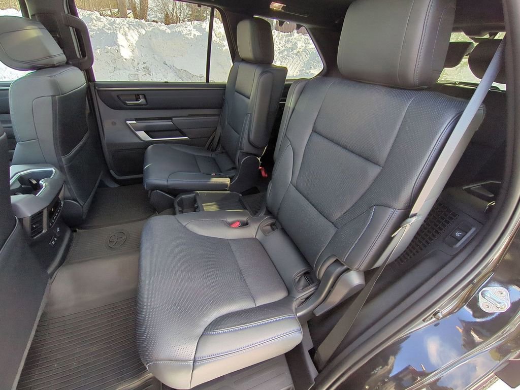 Used 2024 Toyota Sequoia Platinum image 21