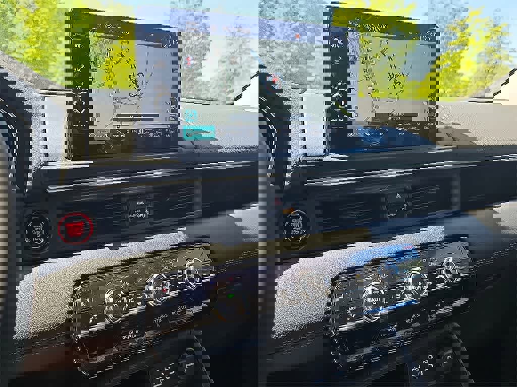 New 2025 Honda Pilot Touring image 13