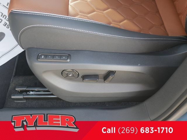 Used 2025 Volkswagen Tiguan SEL R-Line AWD/4WD image 24