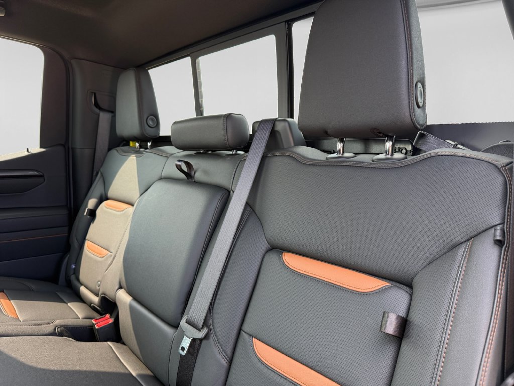 New 2026 GMC Sierra 1500 AT4 w/ AT4 Premium Package AWD/4WD image 31