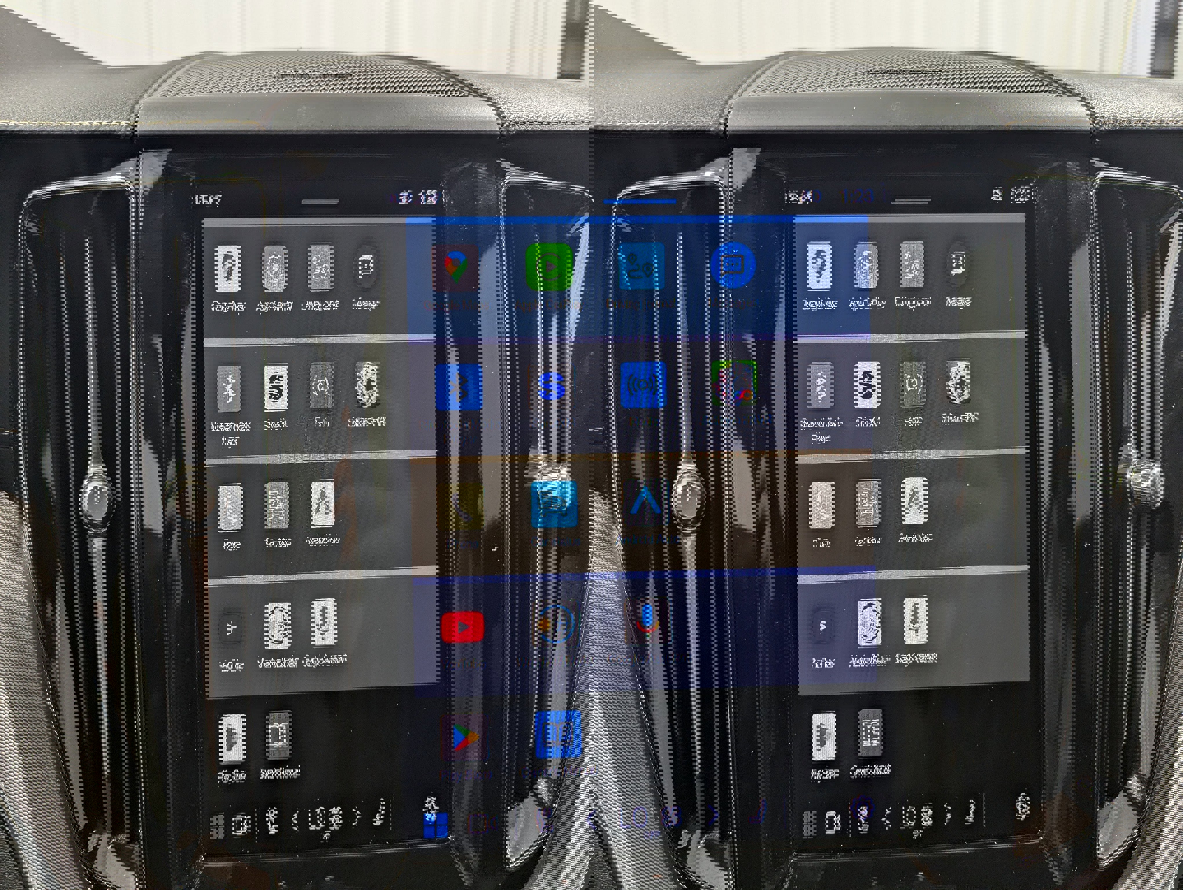 Used 2022 Volvo XC60 T8 R-Design w/ Climate Package image 18