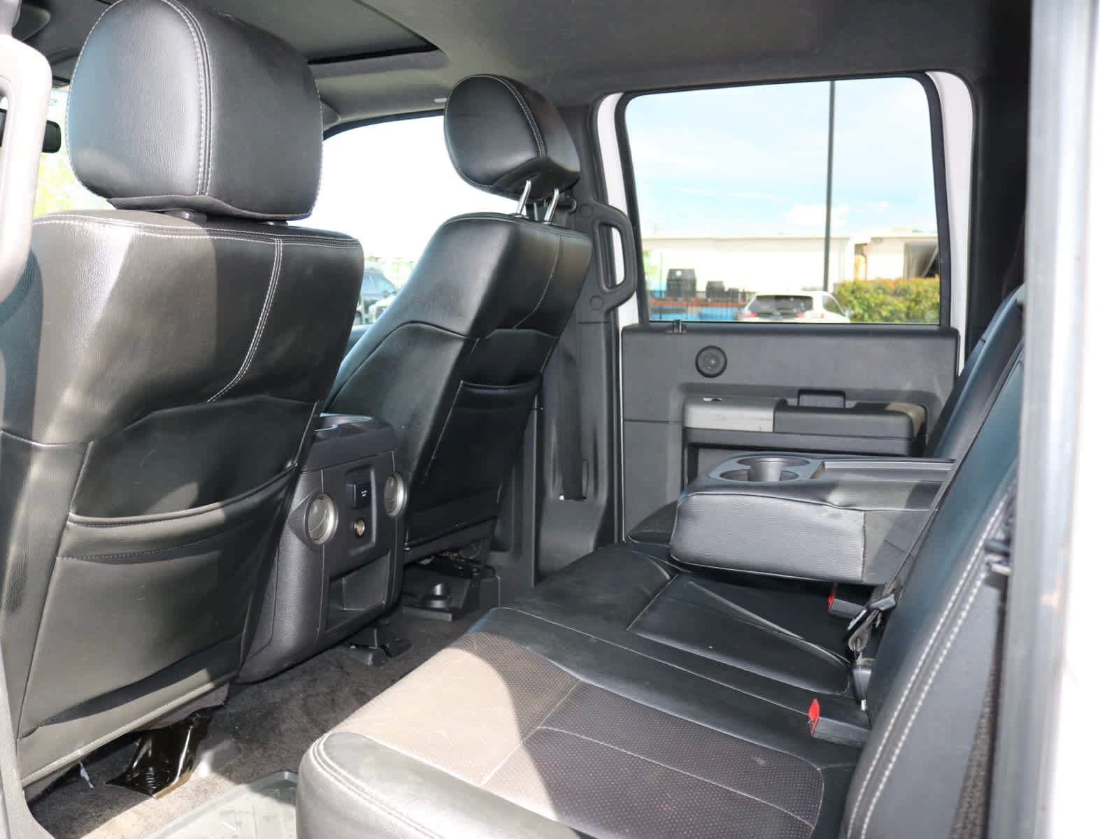 Used 2016 Ford F350 Lariat w/ Lariat Ultimate Package AWD/4WD image 28