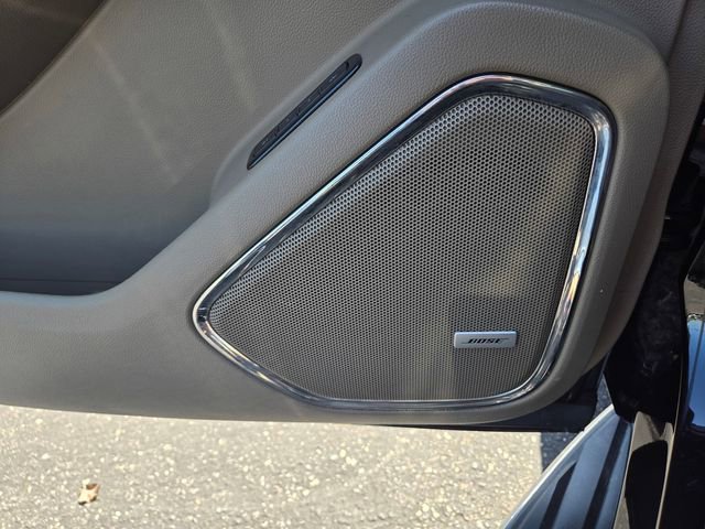 Used 2019 GMC Yukon XL SLT w/ Open Road Package AWD/4WD image 18