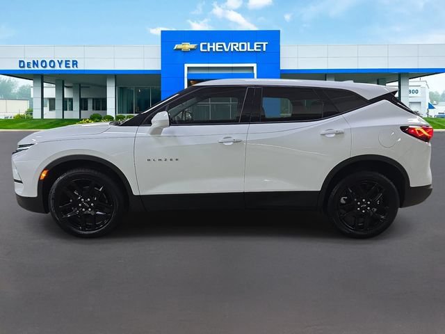 New 2025 Chevrolet Blazer LT FWD image 10