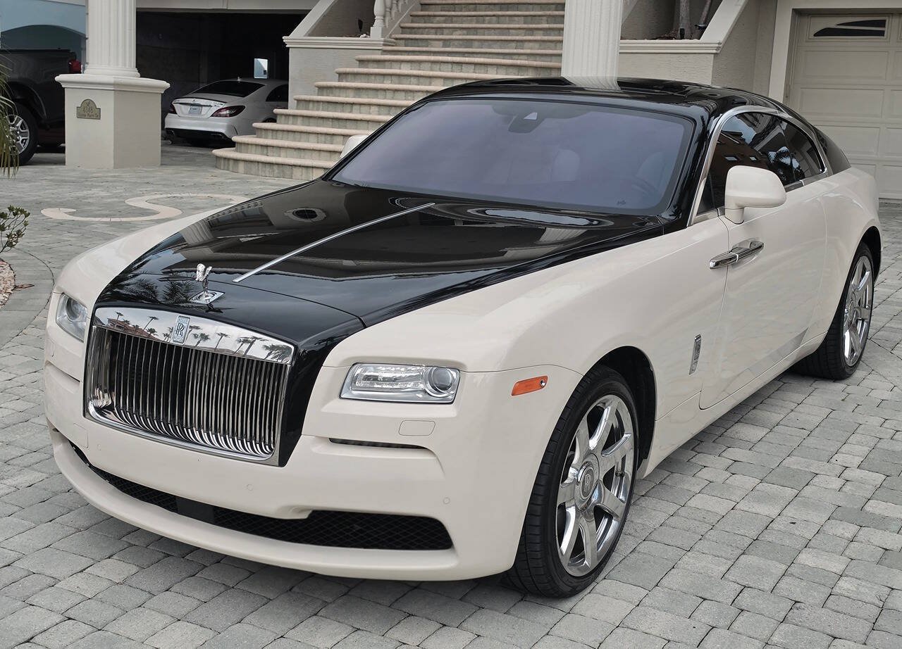 Used 2014 Rolls-Royce Wraith RWD image 28