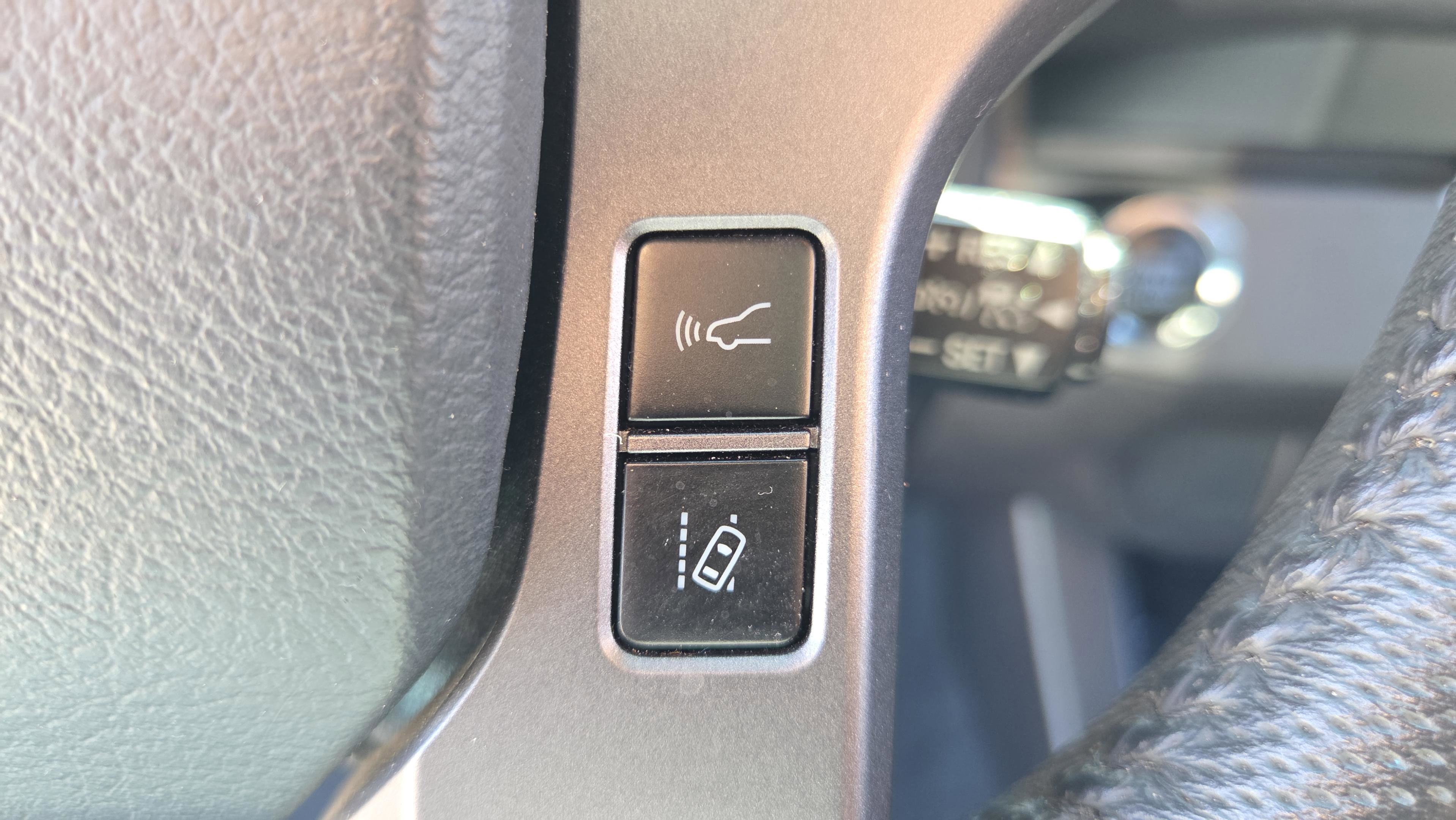 Used 2020 Toyota Tacoma TRD Off-Road image 30