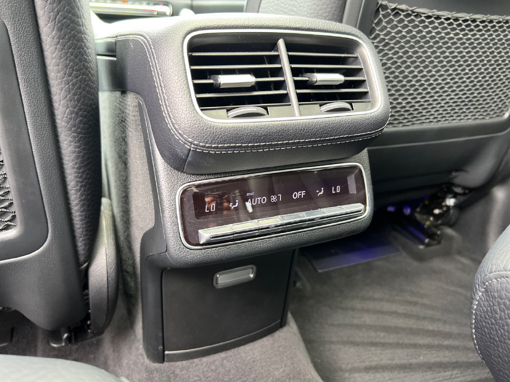 Used 2020 Mercedes-Benz GLS 580 4MATIC image 23