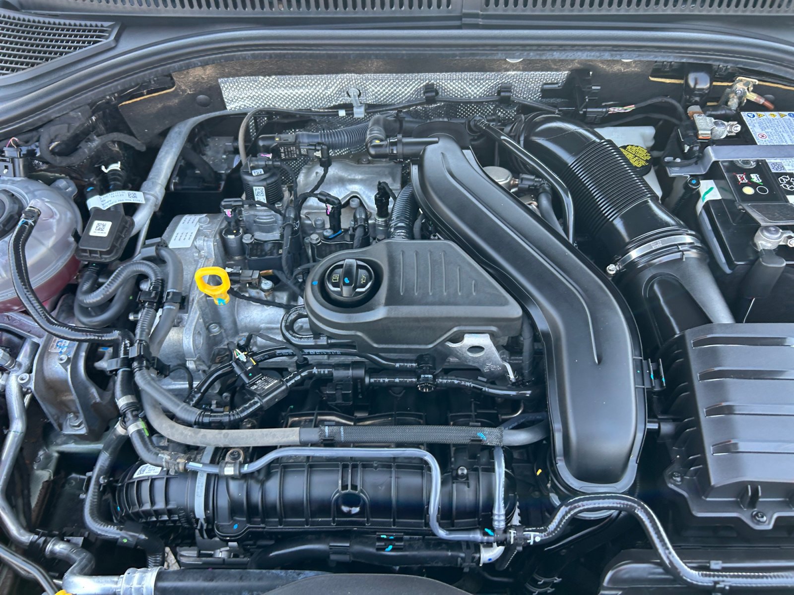 Certified 2024 Volkswagen Jetta SE FWD image 20