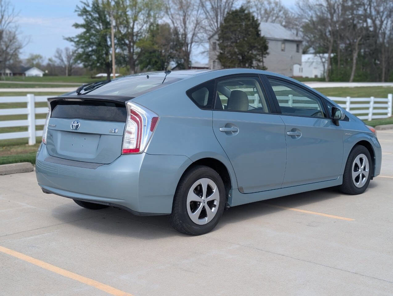 Used 2012 Toyota Prius Two image 6