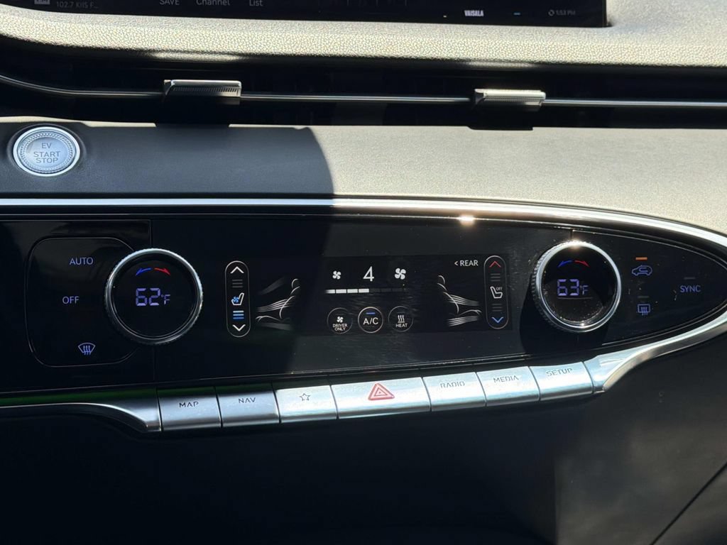 Used 2023 Genesis Electrified GV70 AWD/4WD image 17