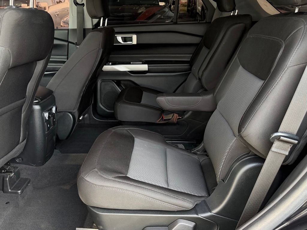 Certified 2022 Ford Explorer XLT RWD image 34