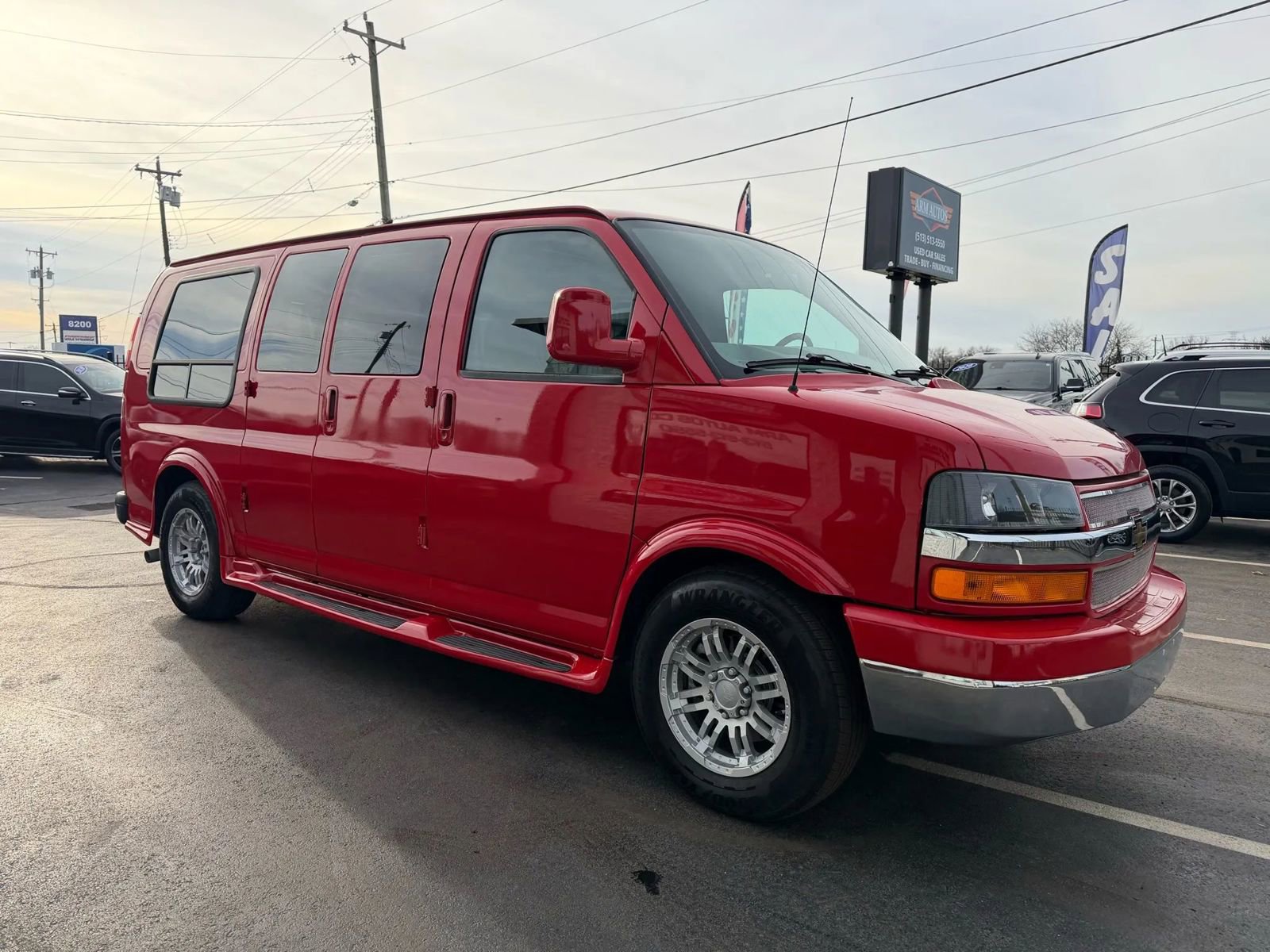 Used 2010 Chevrolet Express 1500 w/ Power Package image 14