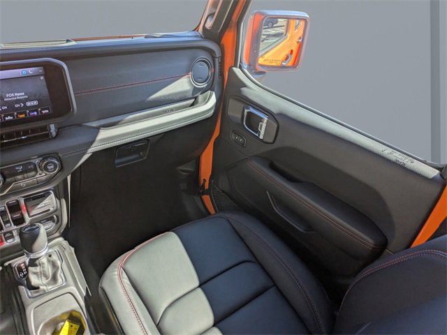 Used 2025 Jeep Wrangler Unlimited Rubicon image 17