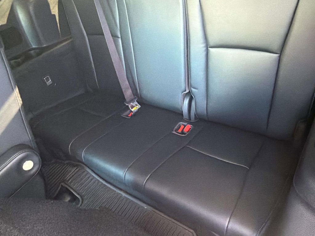 Used 2023 Toyota Highlander Platinum image 30