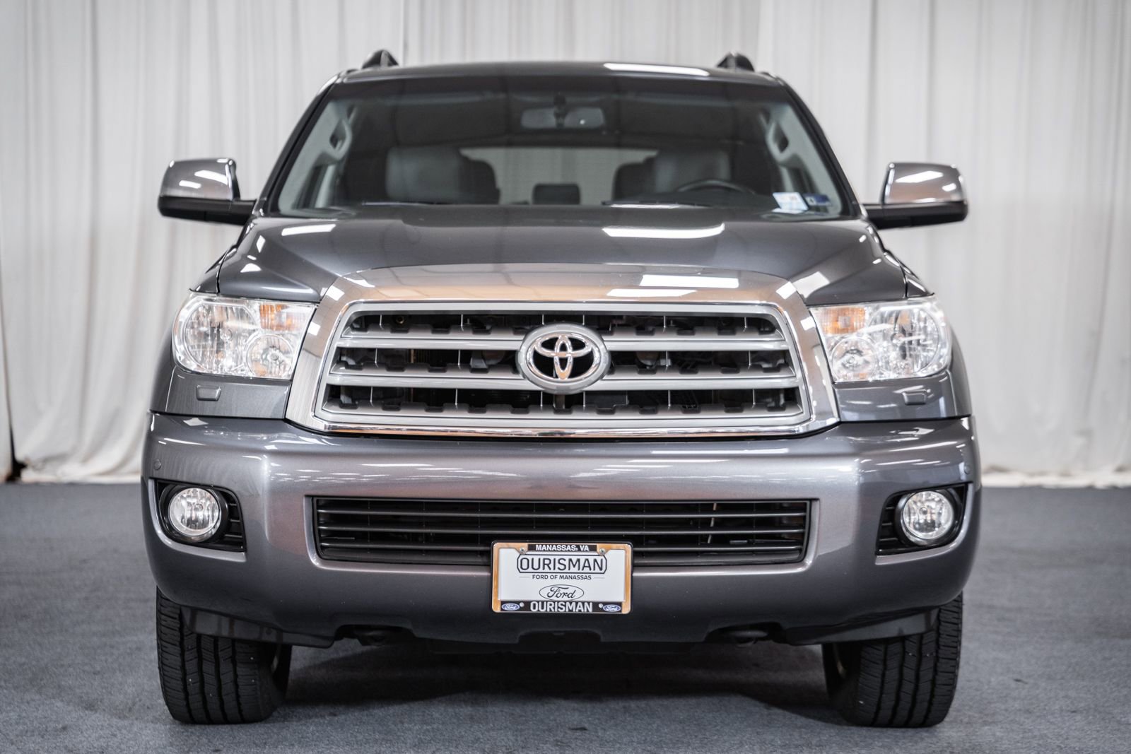Used 2015 Toyota Sequoia Limited image 2