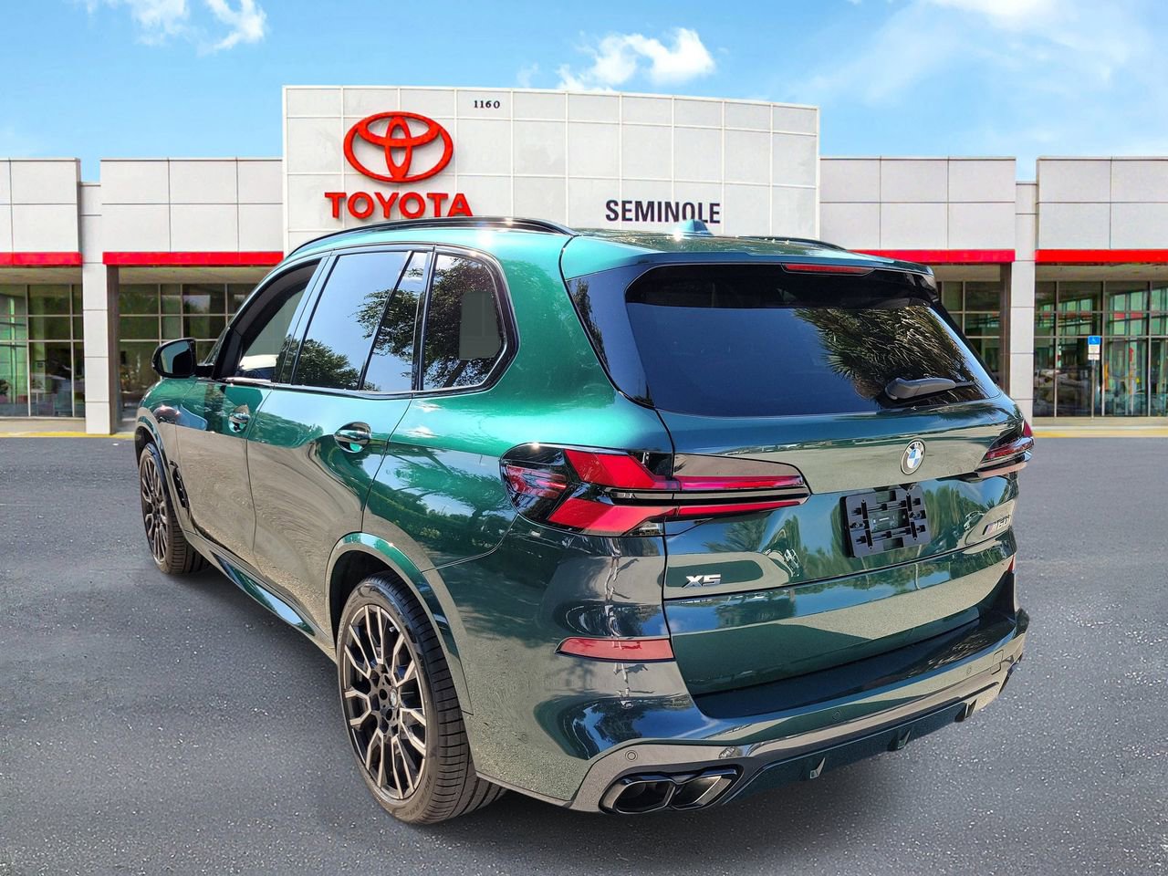 Used 2024 BMW X5 M60i AWD/4WD image 4