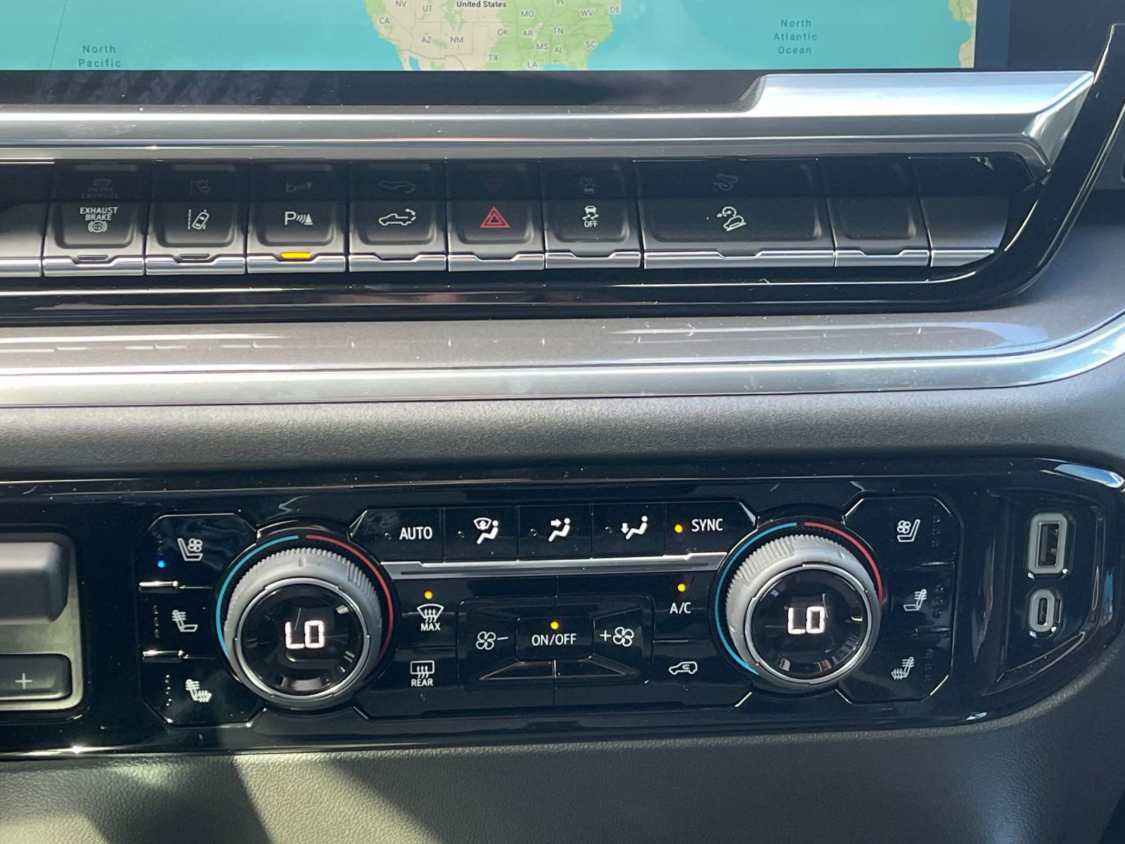 Used 2025 Chevrolet Silverado 2500 High Country w/ High Country Premium Package image 23