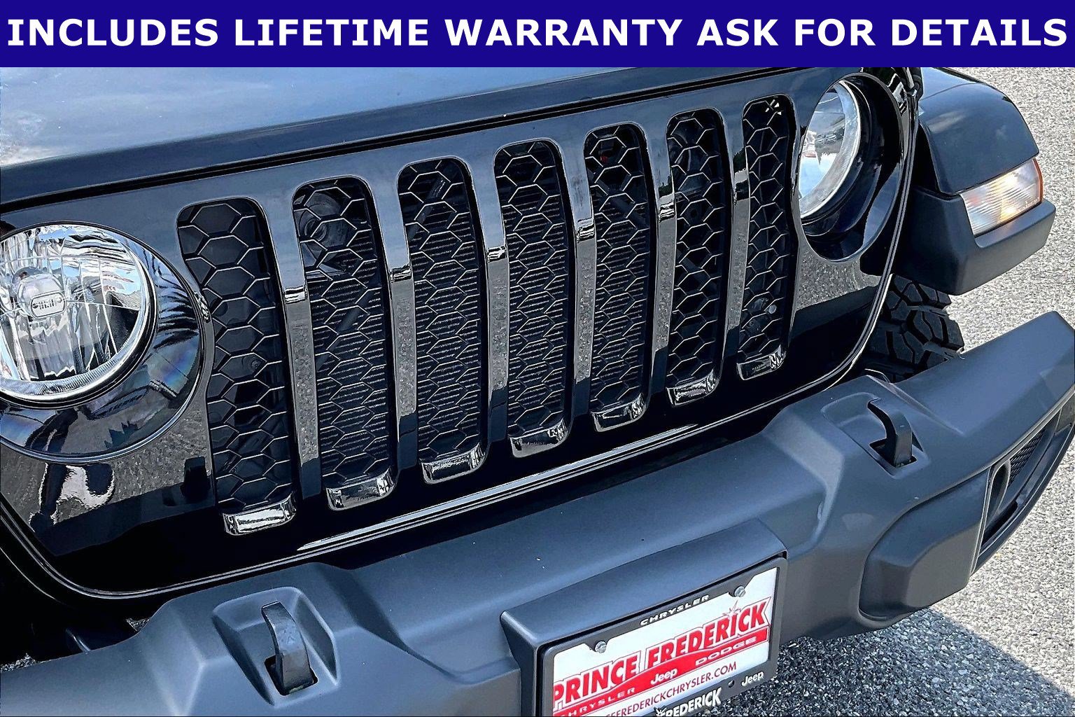 Used 2021 Jeep Gladiator Sport AWD/4WD image 25