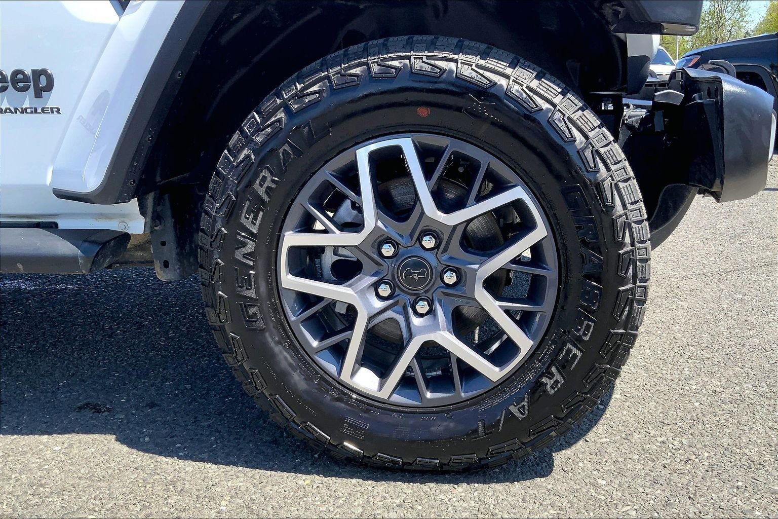 Certified 2025 Jeep Wrangler Sahara w/ Safety Group AWD/4WD image 9