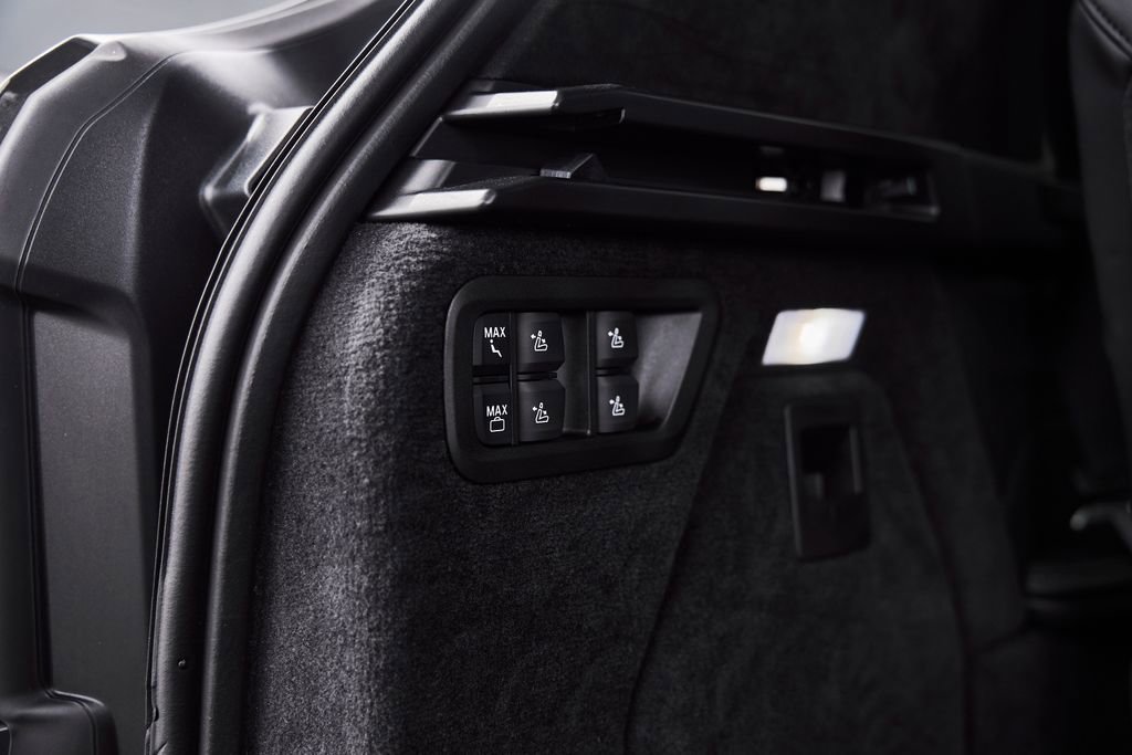 Used 2026 BMW X7 M60i image 19