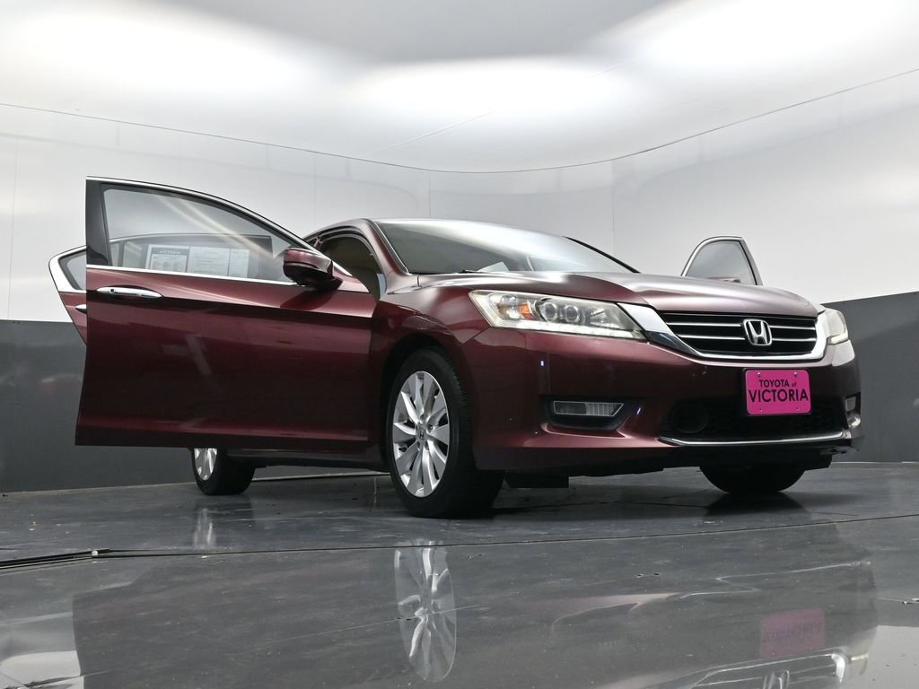 Used 2013 Honda Accord Touring image 26