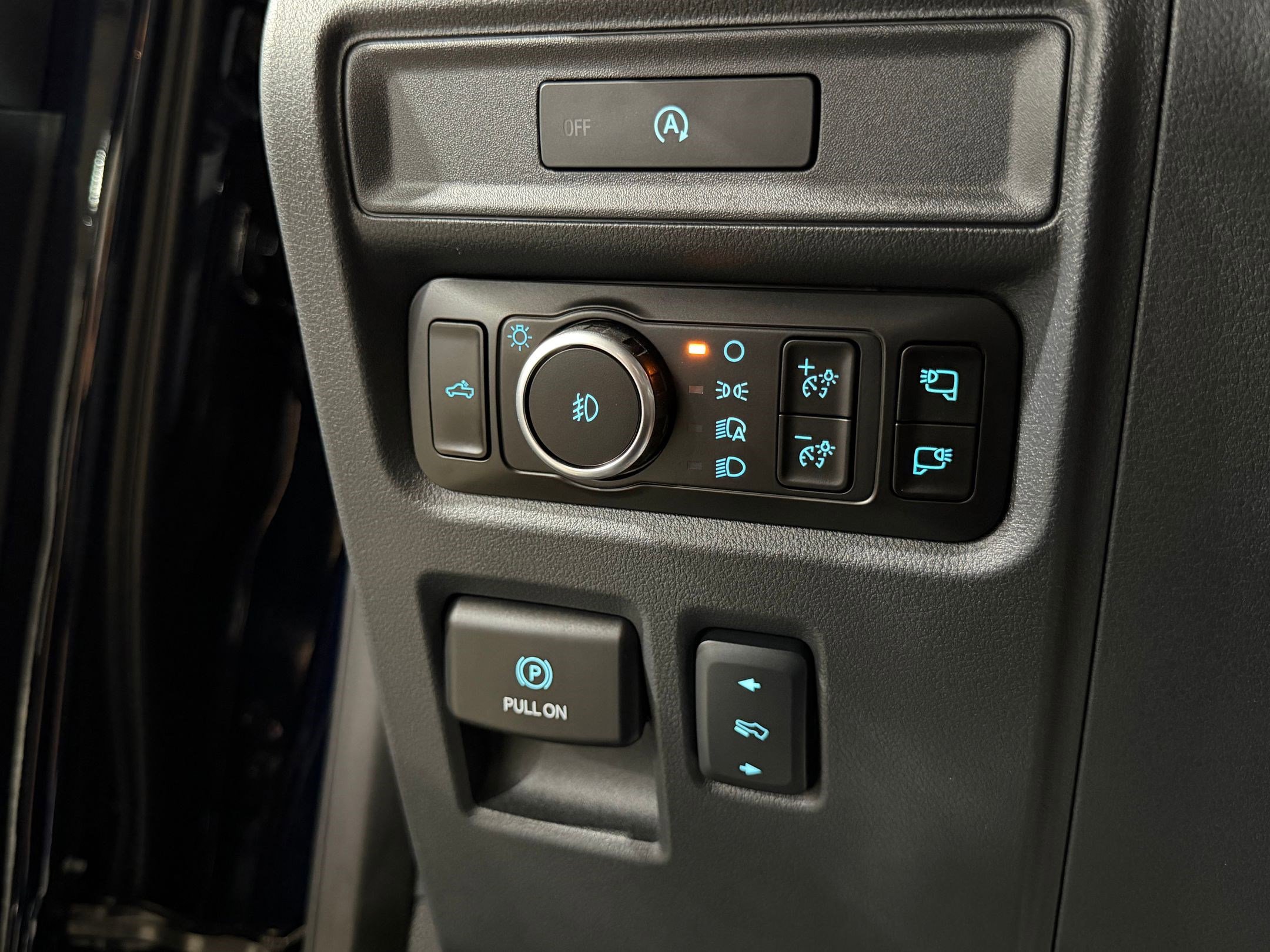 Used 2025 Ford F150 Tremor w/ Equipment Group 402A High image 17