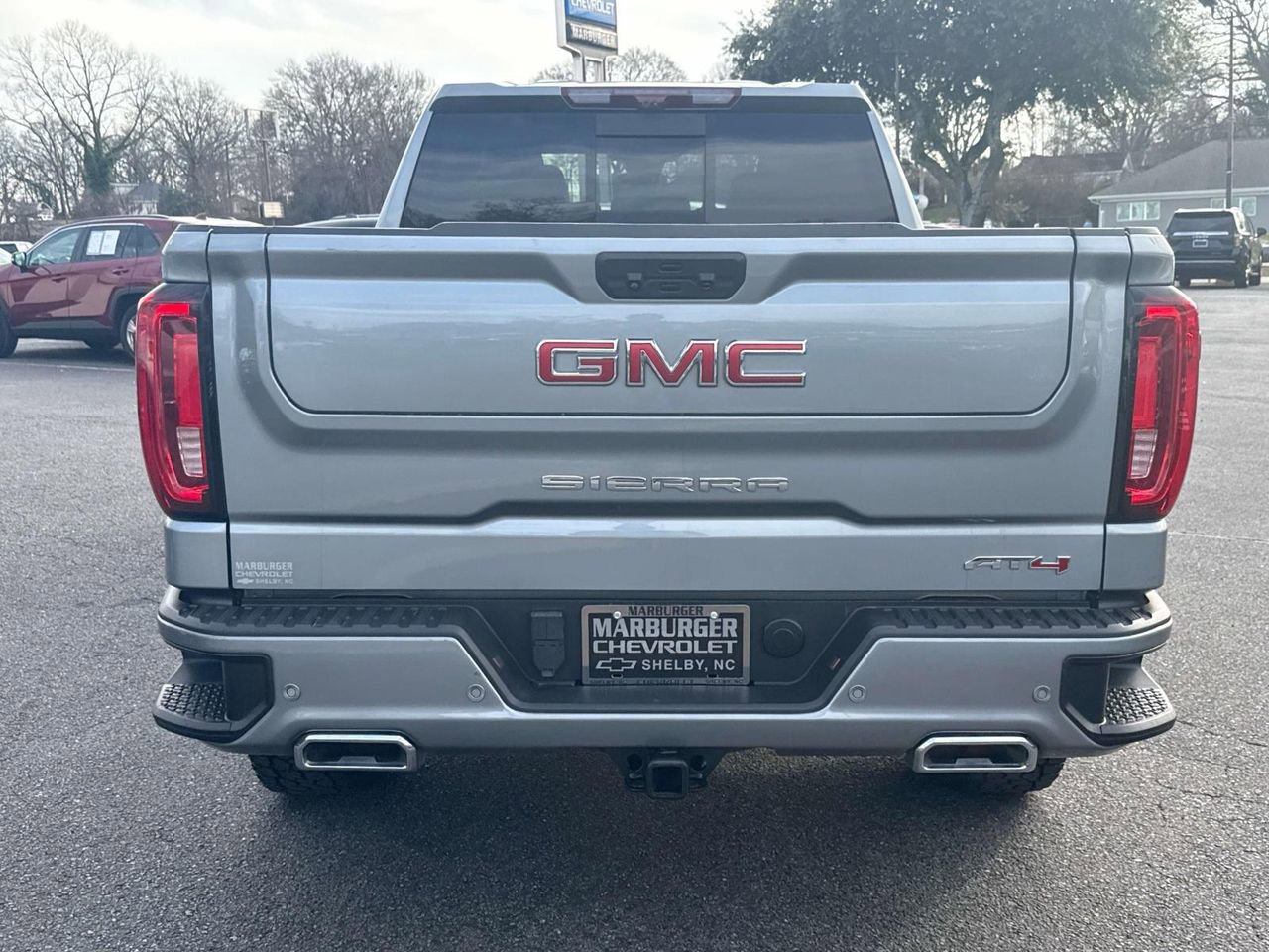 Used 2023 GMC Sierra 1500 AT4 w/ AT4 Premium Package AWD/4WD image 6