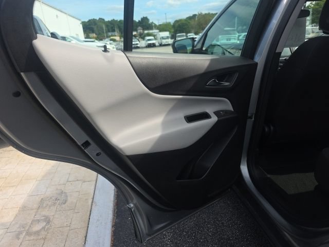 Used 2024 Chevrolet Equinox LS FWD image 24