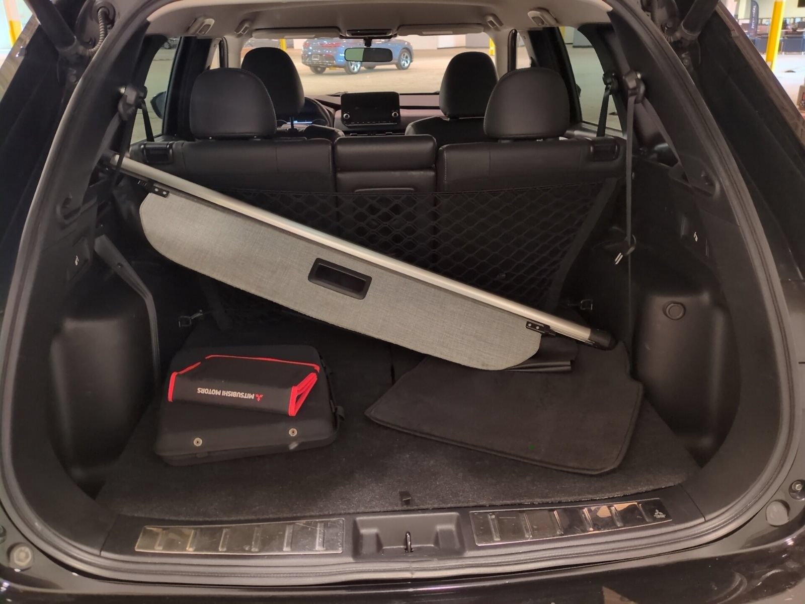 Used 2023 Mitsubishi Outlander SE AWD/4WD image 13