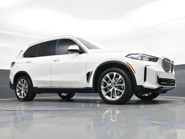 Used 2025 BMW X5 xDrive40i AWD/4WD image 31