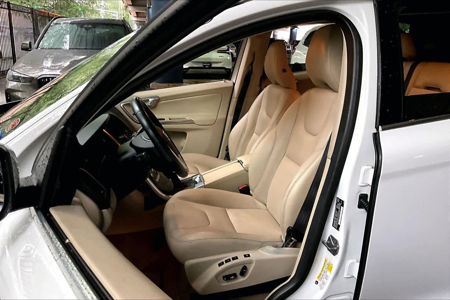 Used 2015 Volvo XC60 T5 Premier Plus FWD image 7