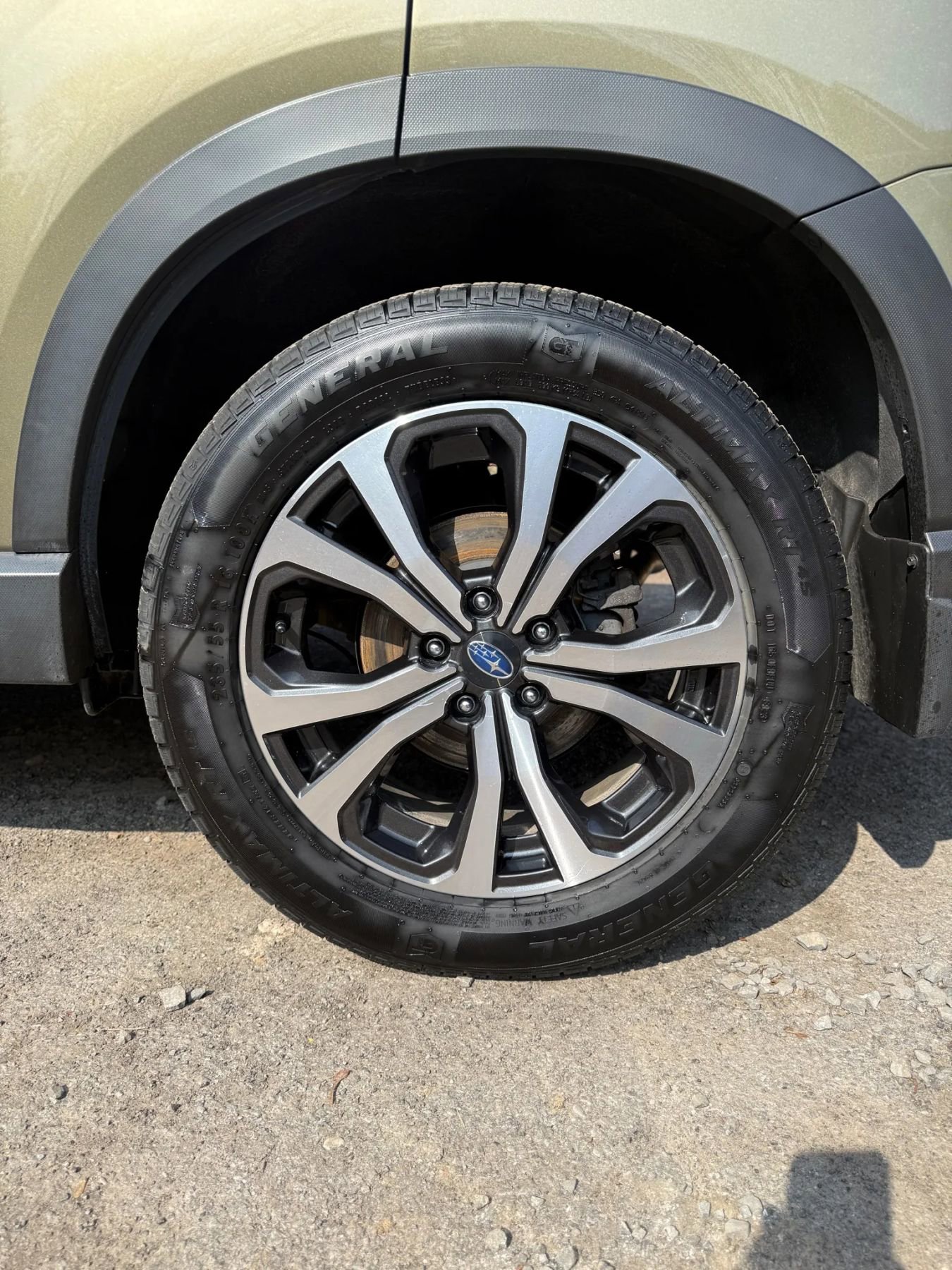 Used 2023 Subaru Forester Limited image 26