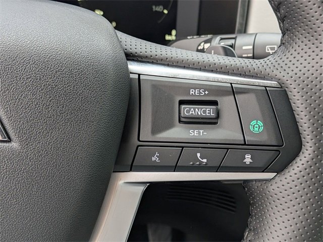 New 2025 Mitsubishi Outlander SE image 18