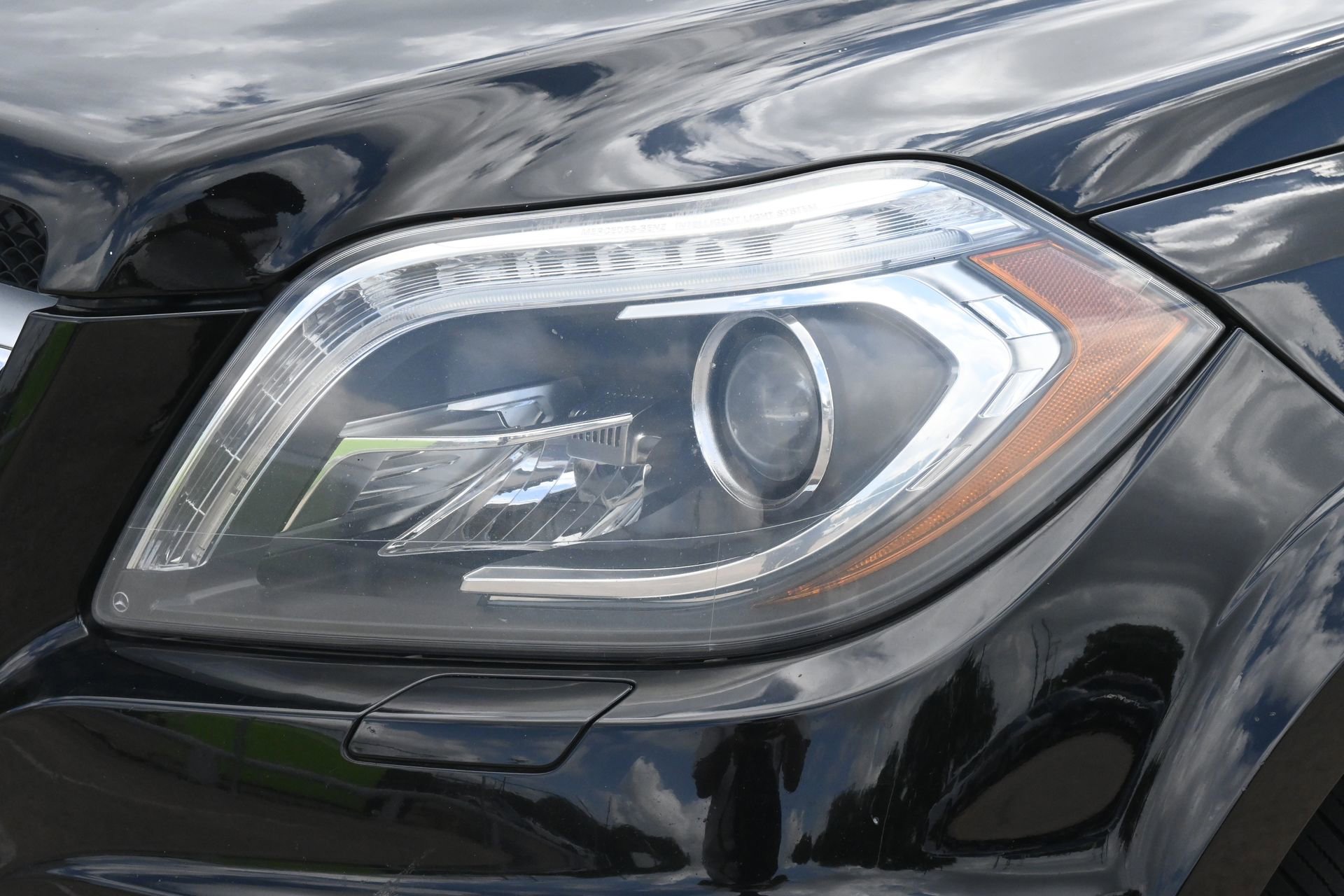 Used 2014 Mercedes-Benz GL 550 4MATIC image 28