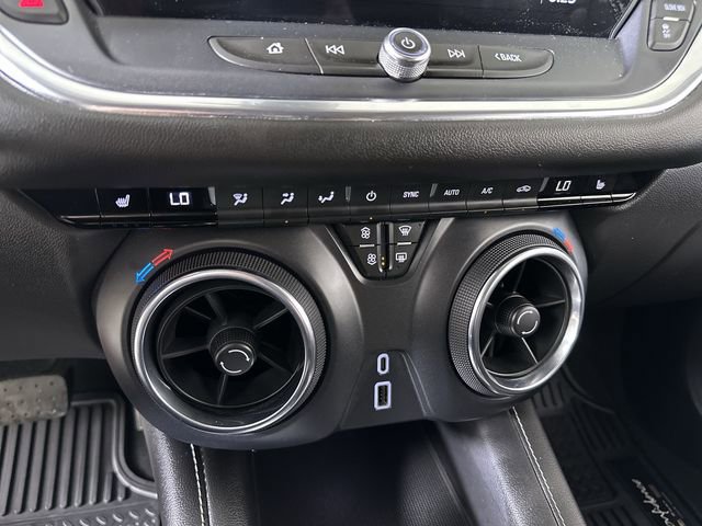 Used 2025 Chevrolet Blazer LT AWD/4WD image 17