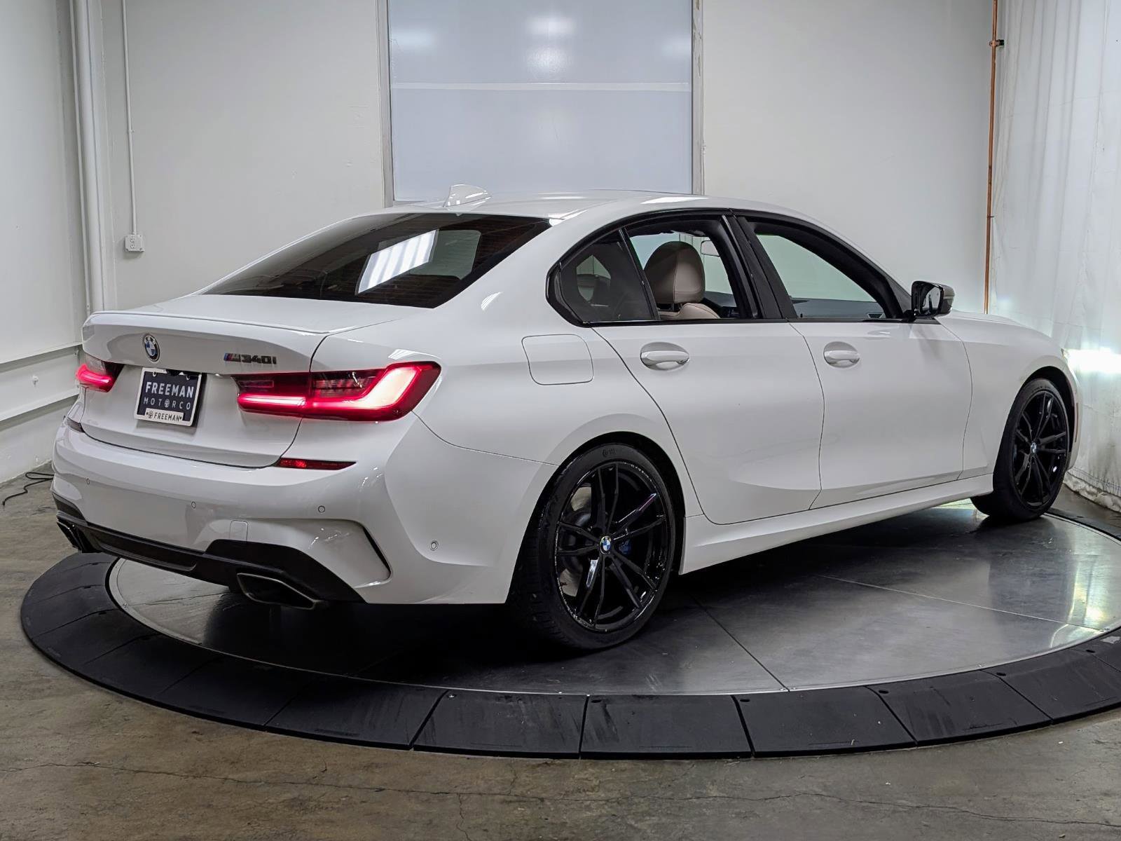 Used 2020 BMW M340i w/ Parking Assistance Package image 9