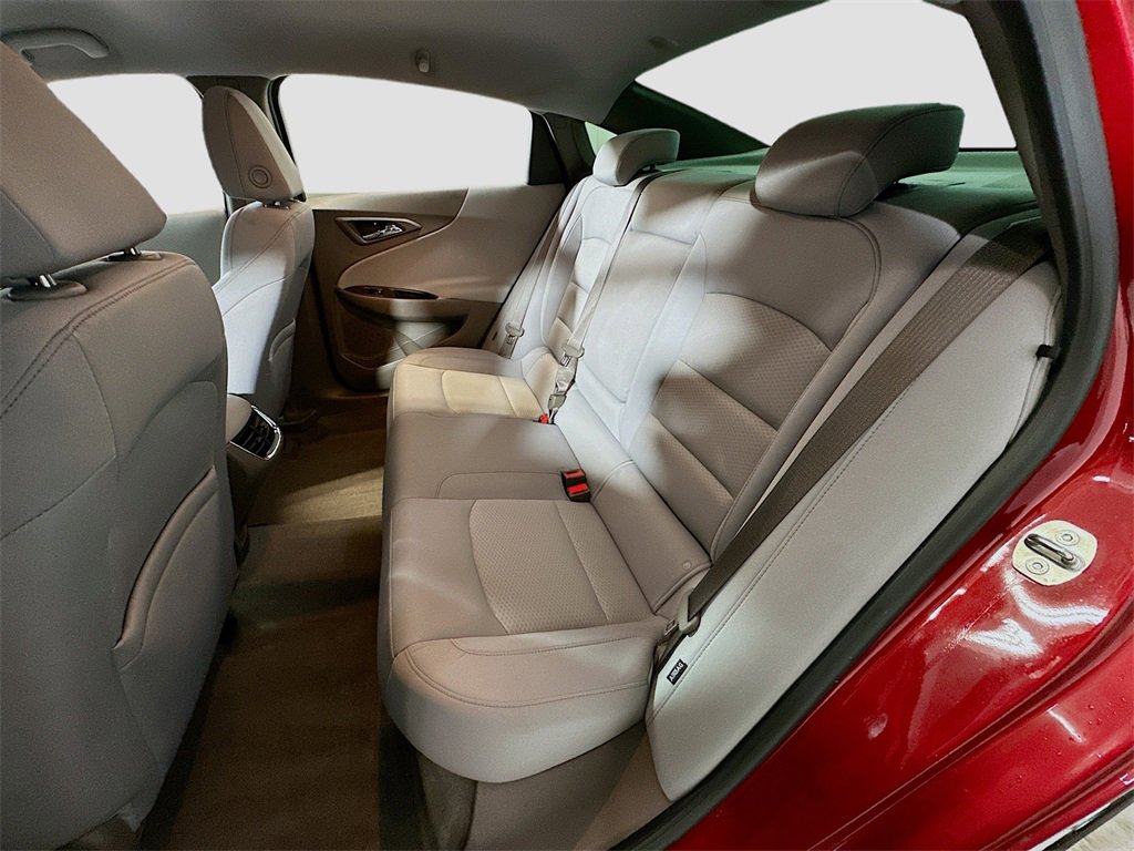Used 2016 Chevrolet Malibu LT image 24