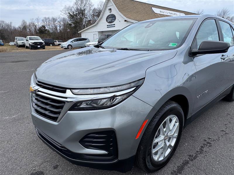Used 2023 Chevrolet Equinox LS w/ LPO, Floor Liner Package image 11
