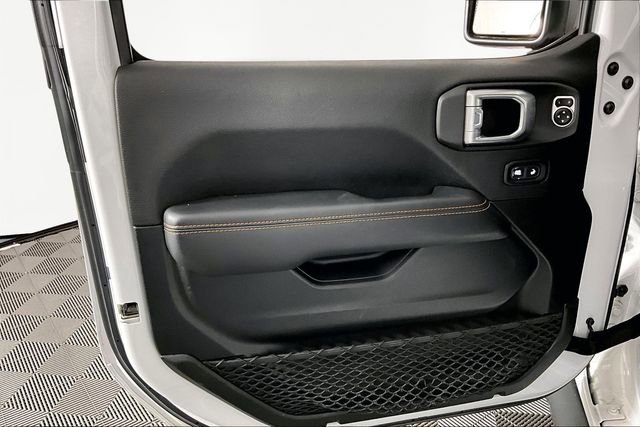 Used 2021 Jeep Gladiator Mojave w/ Cold Weather Group image 19