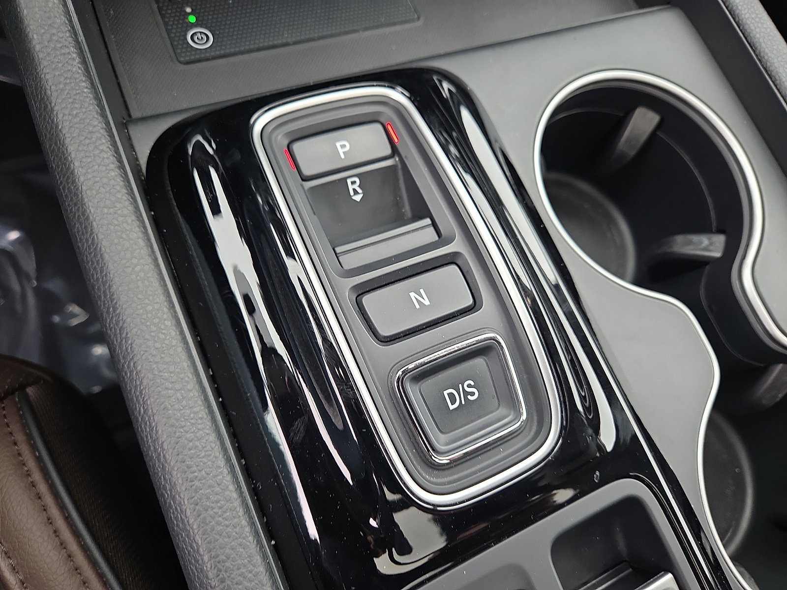 Used 2025 Honda Pilot Elite image 16