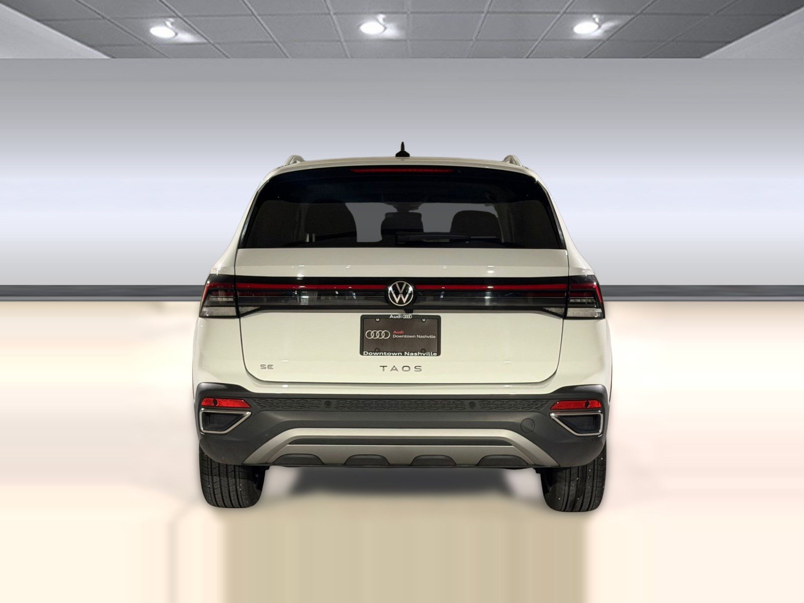 Used 2025 Volkswagen Taos SE FWD image 10