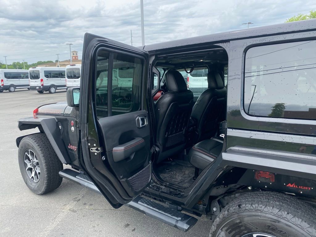 Used 2022 Jeep Wrangler Unlimited Rubicon w/ LED Lighting Group AWD/4WD image 25